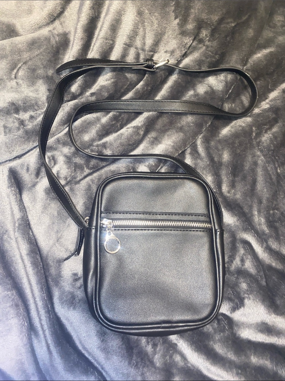 wild fable Black Crossbody Mini Bag with Silver Zip